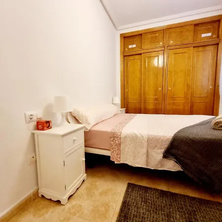 Modern And Comfortable In Parque Las Naciones Apartman